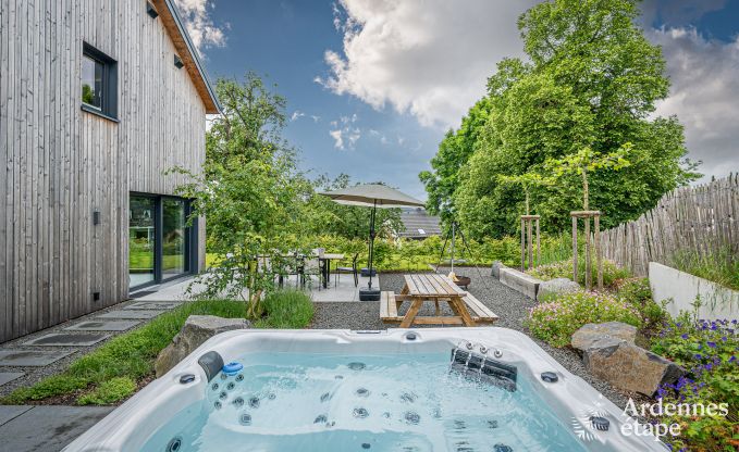 Maison de vacances avec jacuzzi et sauna  Amel, Hautes Fagnes