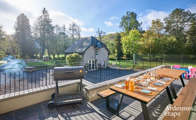 Villa de Luxe  Anhe pour 15 personnes en Ardenne