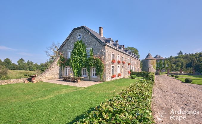 Chteau  Bastogne pour 30 personnes en Ardenne