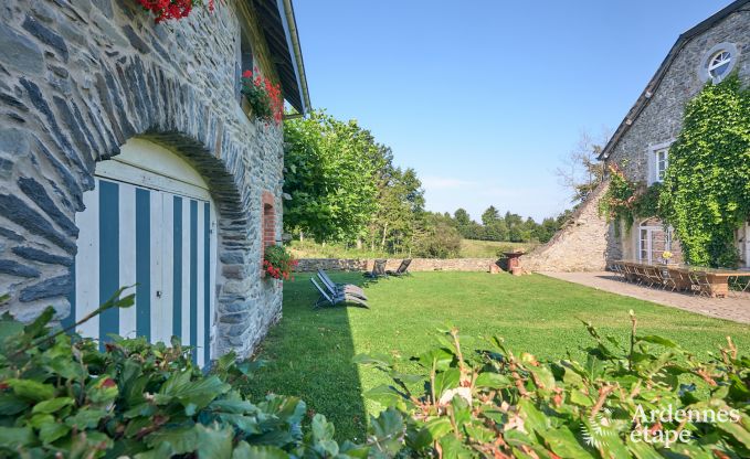 Chteau  Bastogne pour 30 personnes en Ardenne