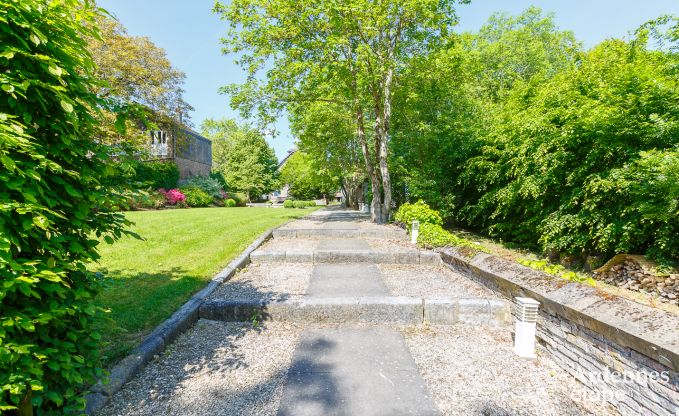 Chteau  Beauraing pour 6 personnes en Ardenne