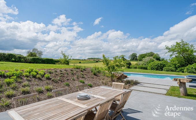 Maison de vacances confortable avec piscine et pole  bois  Ciney, Ardenne