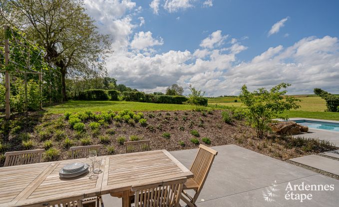 Maison de vacances confortable avec piscine et pole  bois  Ciney, Ardenne