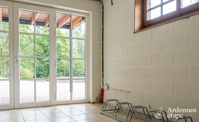 Maison de vacances avec piscine et tang de pche  Couvin, Ardenne