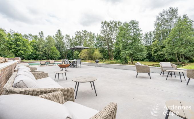 Maison de vacances avec piscine et tang de pche  Couvin, Ardenne