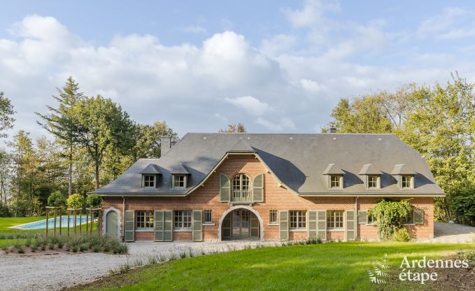 Spacieuse maison de vacances avec piscine  Dinant, Ardenne