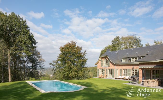 Spacieuse maison de vacances avec piscine  Dinant, Ardenne