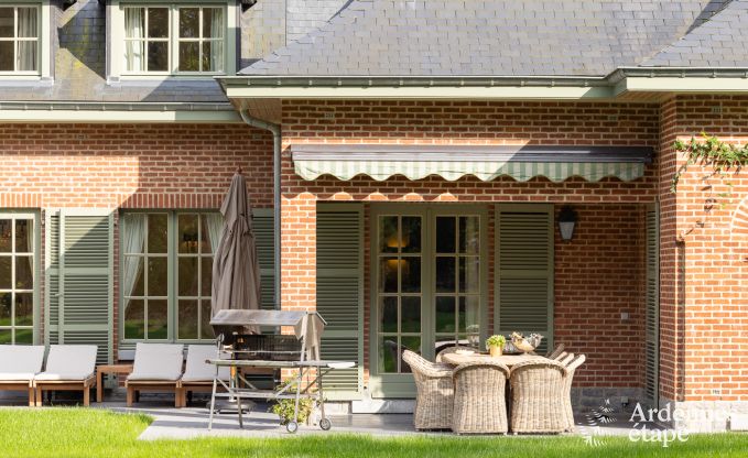 Spacieuse maison de vacances avec piscine  Dinant, Ardenne