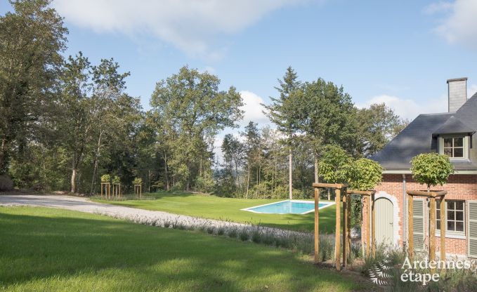 Spacieuse maison de vacances avec piscine  Dinant, Ardenne