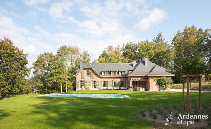 Spacieuse maison de vacances avec piscine  Dinant, Ardenne