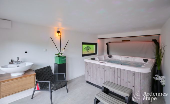 Maison de vacances avec jacuzzi et intrieur moderne  Durbuy, idal pour 2 couples ou famille de 4