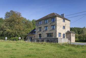 Majestueuse villa de vacances pour 32 personnes  Burnontige prs de Ferrires