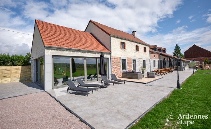 Maison de vacances avec piscine intrieure  Froidchapelle, Ardenne