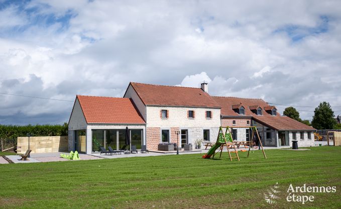 Maison de vacances avec piscine intrieure  Froidchapelle, Ardenne