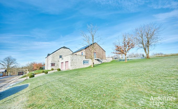 Maison de vacances cosy  Houyet : calme absolu pour 4 personnes avec vue sur l'Ardenne