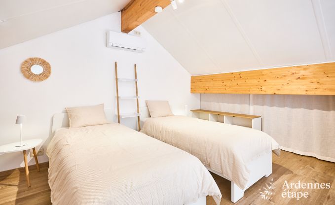 Maison de vacances cosy  Houyet : calme absolu pour 4 personnes avec vue sur l'Ardenne