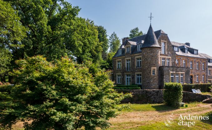 Chteau  Libin pour 40 personnes en Ardenne