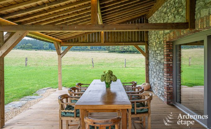 Maison de vacances conviviale  Paliseul avec bain  remous, adapte aux groupes et aux familles, entoure par la nature