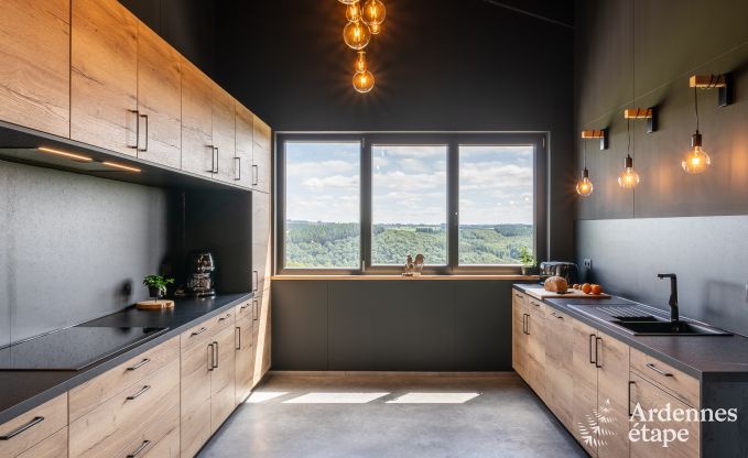 Maison de vacances moderne avec 5 chambres  Rochehaut, Ardenne