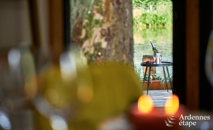 Chalet isol au bord d'un tang  Saint-Hubert, Ardenne