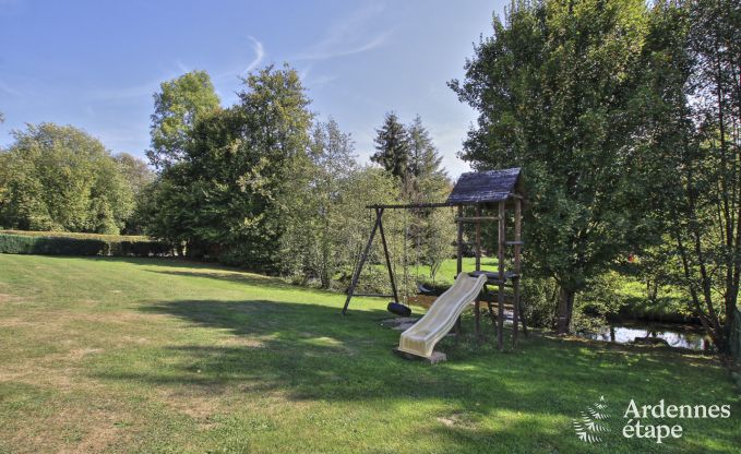 Maison de vacances  Sainte-Ode : havre de paix pour 8 personnes avec terrasse et jardin en Ardenne