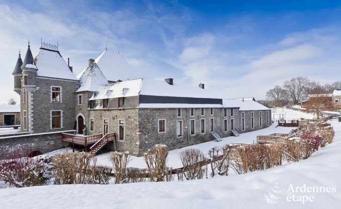 Maison de vacances confortable avec piscine  Sainte-Ode, Ardenne