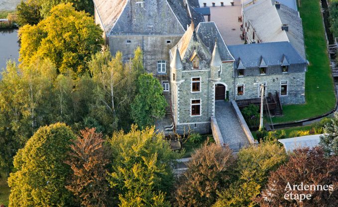 Maison de vacances confortable avec piscine  Sainte-Ode, Ardenne