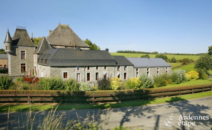 Maison de vacances confortable avec piscine  Sainte-Ode, Ardenne