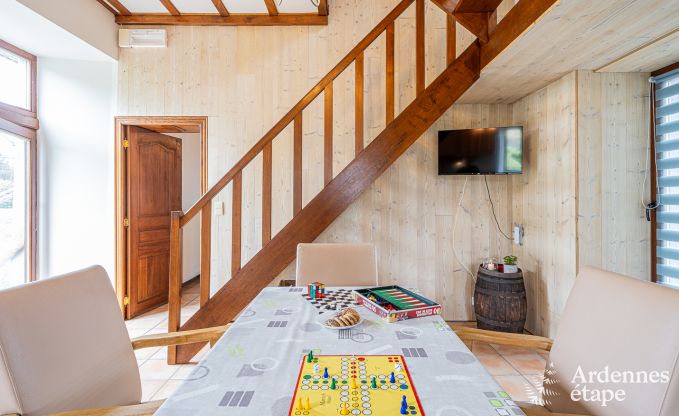 Maison de vacances confortable avec piscine  Sainte-Ode, Ardenne