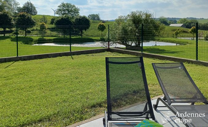 Maison de vacances conviviale avec piscine  Sainte-Ode, Ardenne