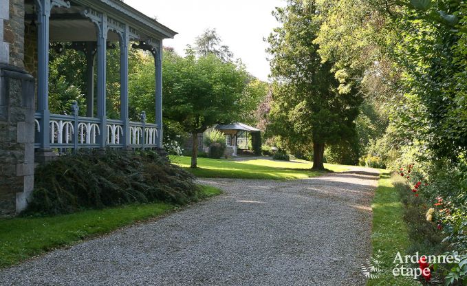 Villa de Luxe  Spa pour 9 personnes en Ardenne