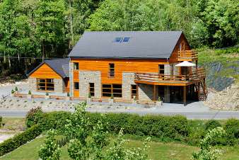 Gîte de luxe à louer à Stoumont pour 24 personnes (Ardenne)