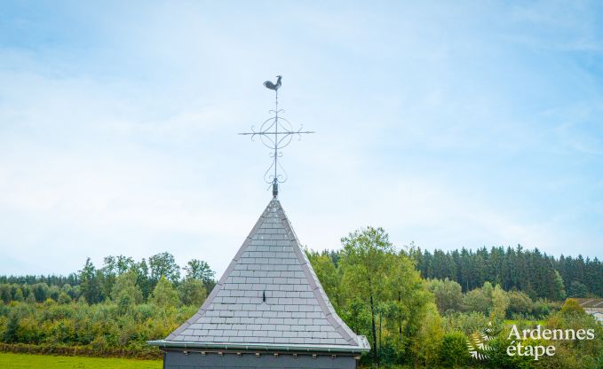 Sjour de vacances dans une ancienne chapelle  Vaux-sur-Sre en Ardenne