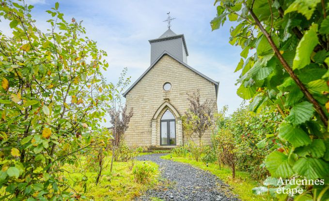 Sjour de vacances dans une ancienne chapelle  Vaux-sur-Sre en Ardenne