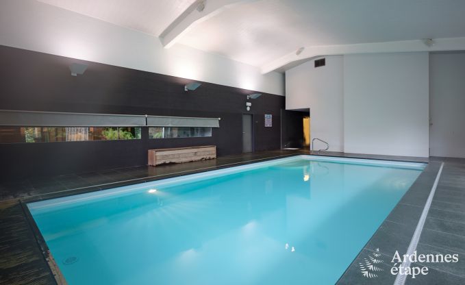 Gte luxueux avec centre de wellness et piscine privs  Vaux-sur-Sre