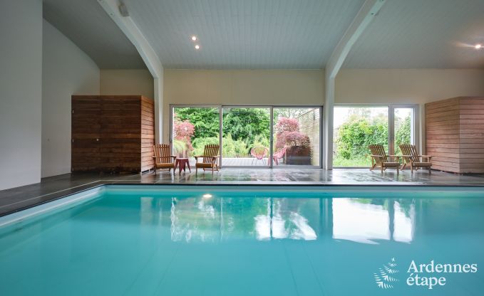 Gte luxueux avec centre de wellness et piscine privs  Vaux-sur-Sre