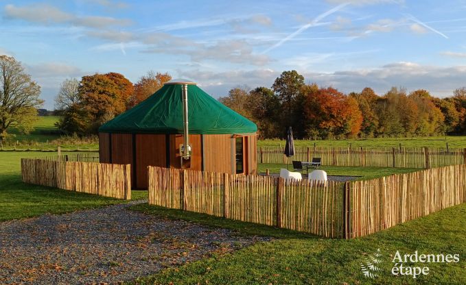 Yourte romantique  Vielsalm : sjour confortable avec jardin priv, terrasse et abri  vlos scuris