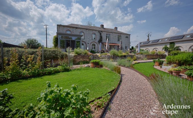 Maison de vacances confortable pour 10 personnes  Villers-en-Fagne avec sauna et pole  bois