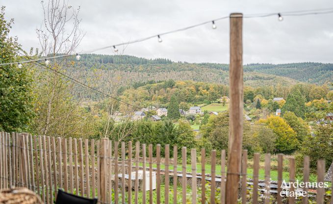 Maison de vacances de plain pied  Vresse-sur-Semois : terrasse avec vue, idale pour un couple avec enfants