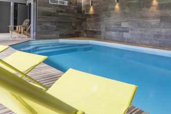 Fermette de charme pour 18 personnes avec piscine intrieure  Waimes